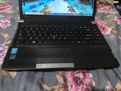 Toshiba Portege R30-A i5 4th Gen Laptop
