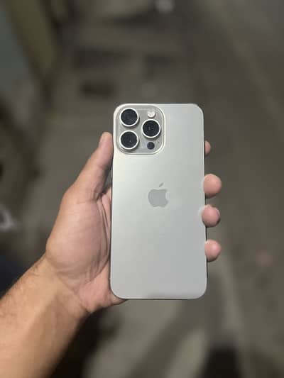 iphone 15 pro max 256 gb 92 B. H C. C (480) urgent for sale