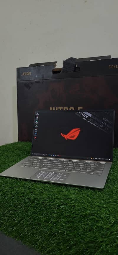 Asus ZenBook UX433F Gaming Laptop - Core i7-8565U - 16GB LPDDR4 RAM