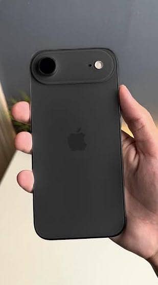 Iphone 17 Air 256 GB PTA (just 4 days Used)