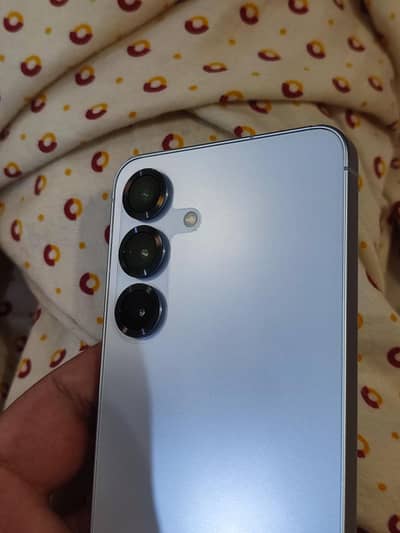 Samsung S25 brand new factory unlock snapdragon with complete box