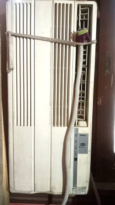 Window AC. Portable Air Condition