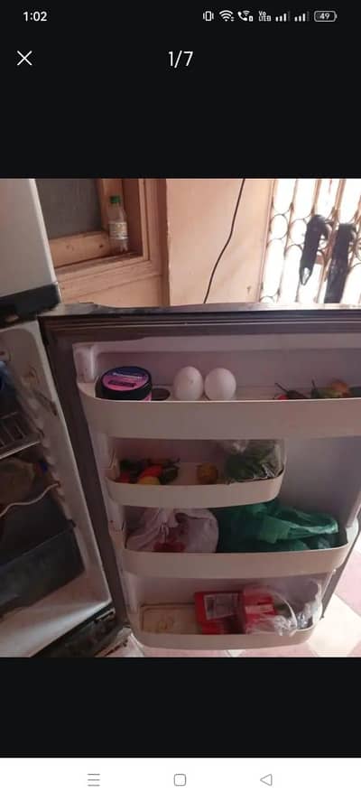 OREINT FRIDGE FOR SALE.