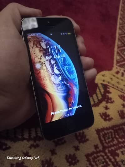 I PHONE 5S mint com all apps running