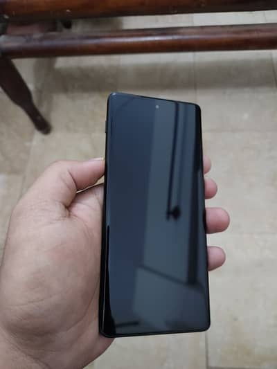 Motorola Edge 2024 | 8gb + 8gb ram | 256gb storage | pubg 60 fps 144hz