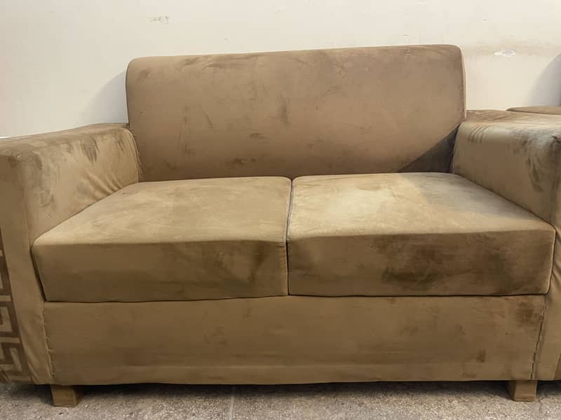 5 seater sofas slightly used 3