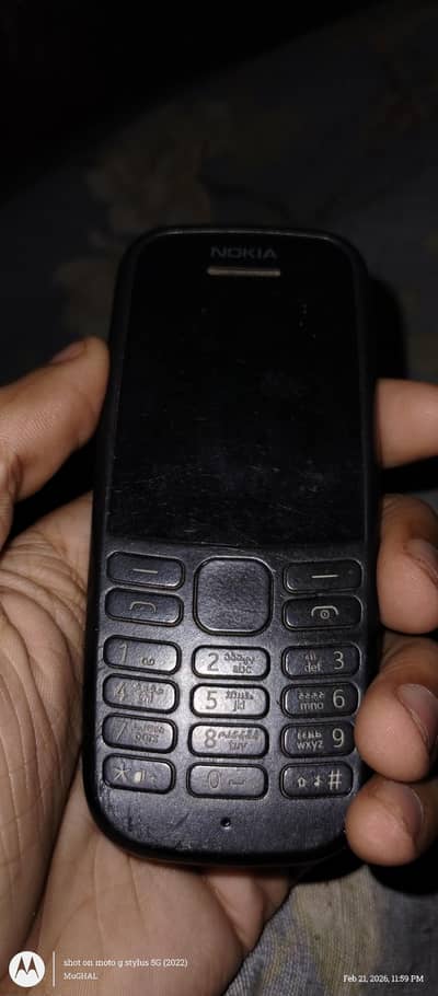 Nokia E-Tachi Mobile or airpods