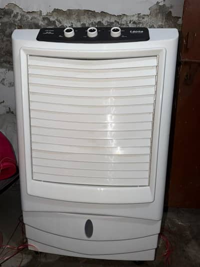 I-Zone NB-9500 Room Cooler # 3.0 1 4.4 1 7 4.4