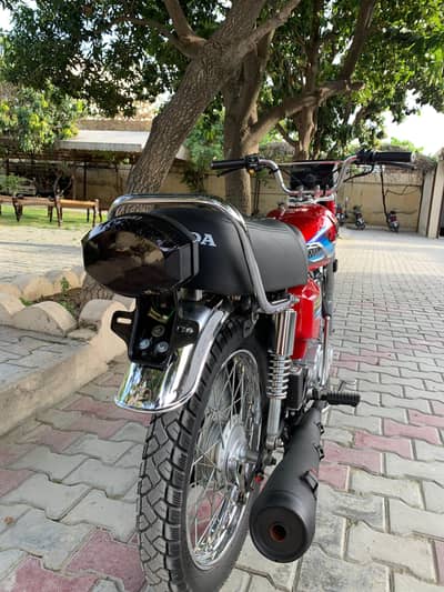 Honda 125 23/24