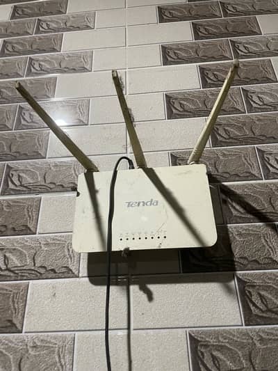 TENDA 3 ANTENNA Reapter