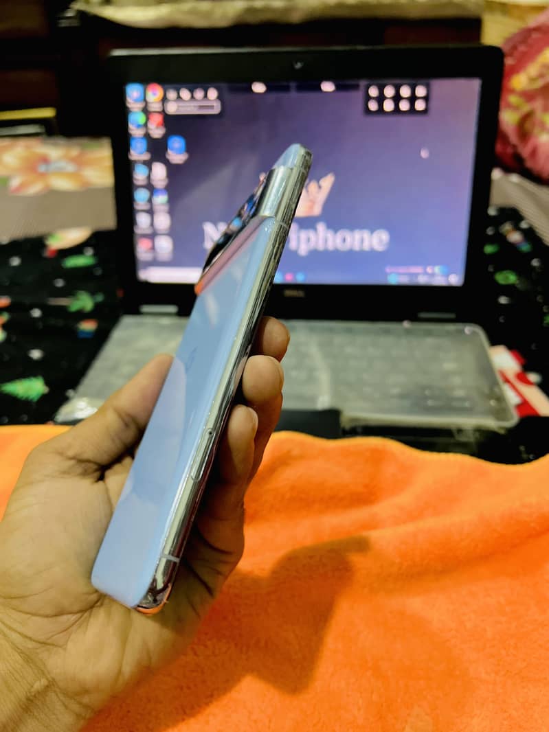 GOOGLE pixel 8 PRo 3