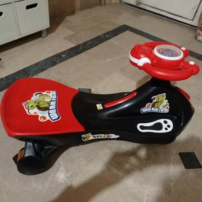 S1 Swing wiggle car for kids