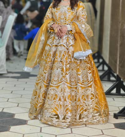 sirf ek dafa pehni hui he maxi