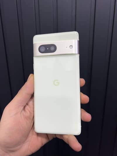 Google pixel 7 8/128 gb dual sim official pta approved.     6,8,9,10