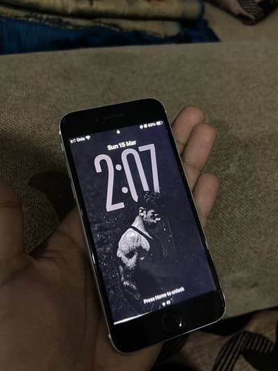 Iphone Se 2020 Urgent sale