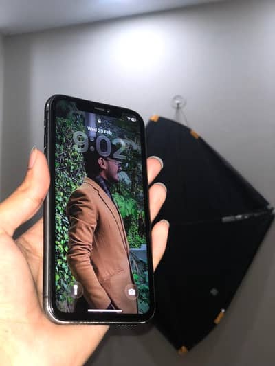 iphone 11 (esim time available)