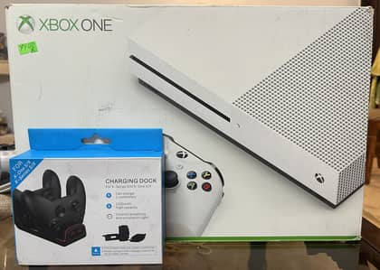 Xbox One S 1 TB Complete Package