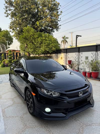 Honda Civic Oriel 1.8 i-VTEC CVT