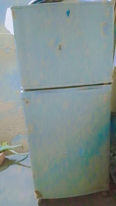 Dawalance medium refrigerator