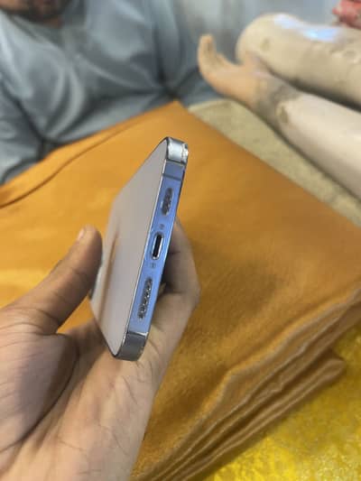 iPhone for sale arjnt