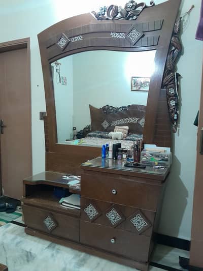 Akhrot Wood Dressing Table with Big Mirror – 4 Large Drawers