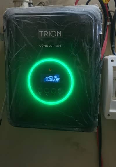 Trion 1000 watt UPS, 12V DC to 220V AC, inverter type