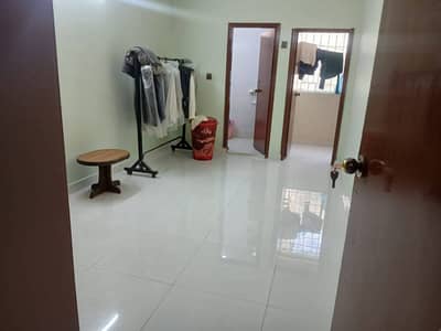 Apartment for sale 2 bed drawing dining 950 sq feet DHA phase 5 badar commercial Karachi