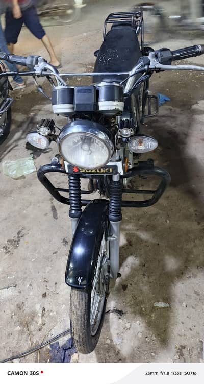 Suzuki Gs150