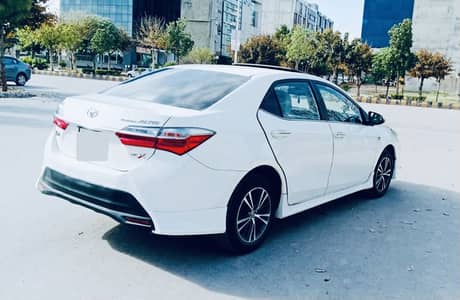 Toyota Corolla Grande 1.8 2021 low mileage b2b genuine  islamabad