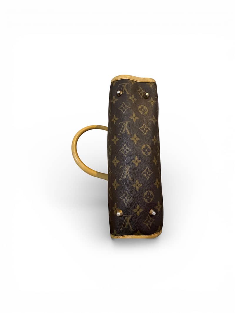 Louis Vuitton 1