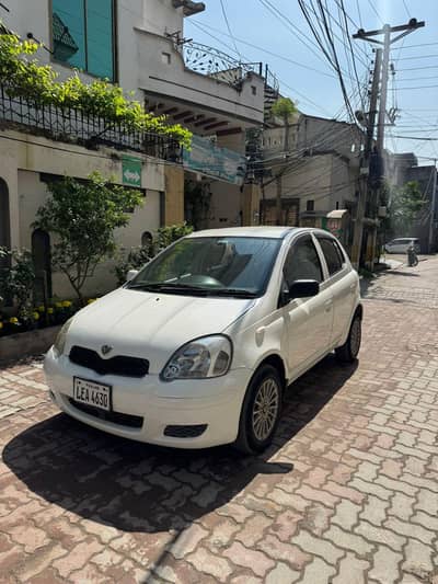 Toyota vitz 2004/8 total genuine