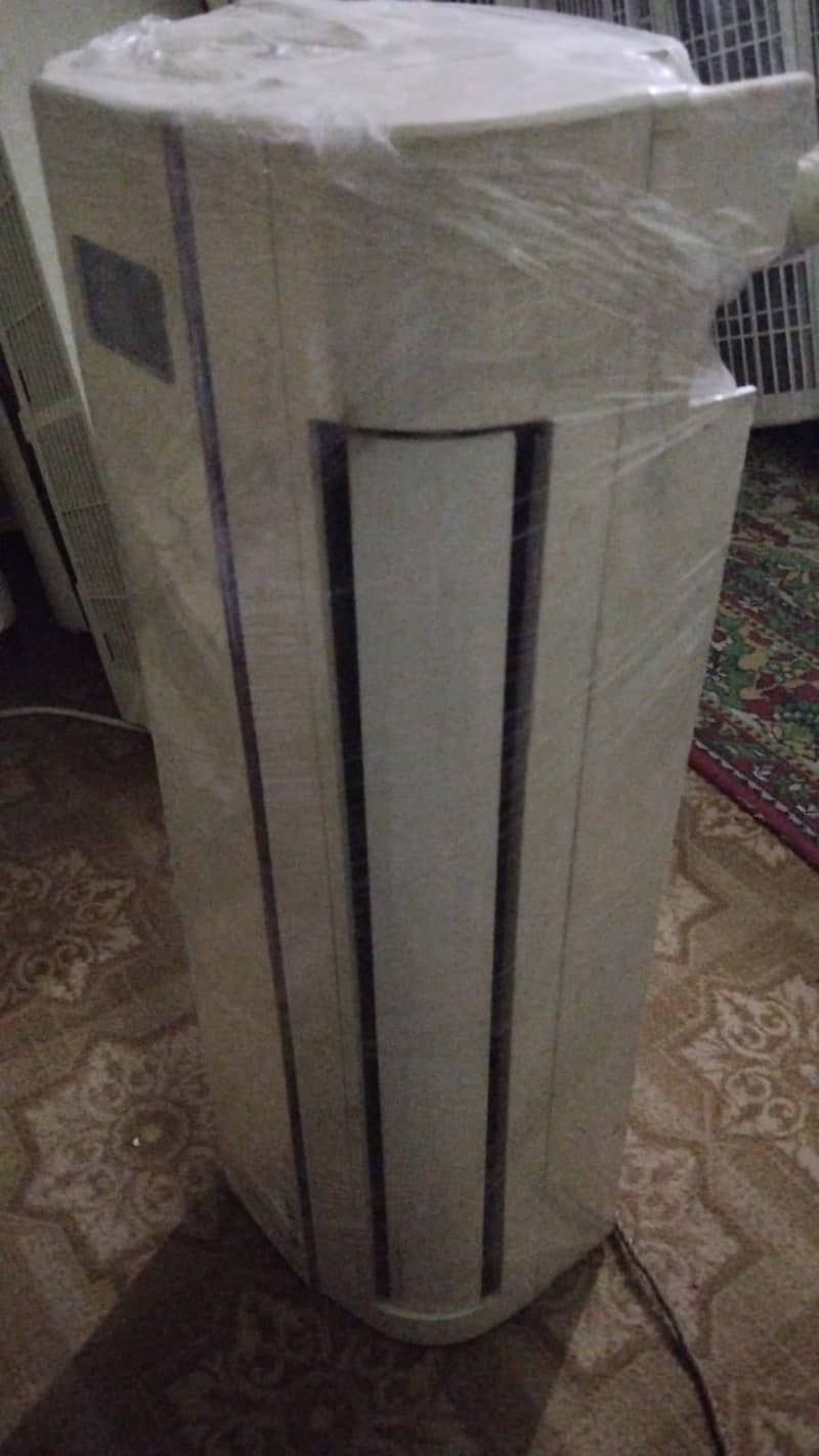 1 ton split AC 2