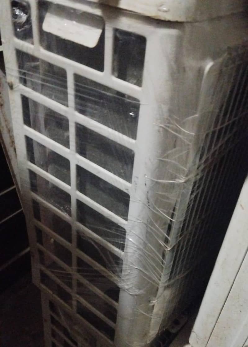 1 ton split AC 4