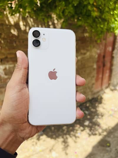 I Phone 11 White
