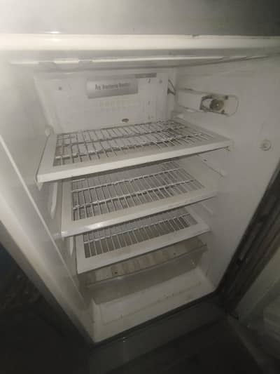 PEL Refrigerator in good condition