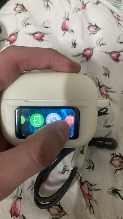 Condition like new interlink earpids with diaplay