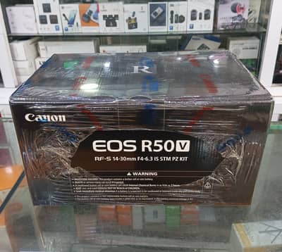Canon EOS R50 V Mirrorless Camera with 14-30mm Lens