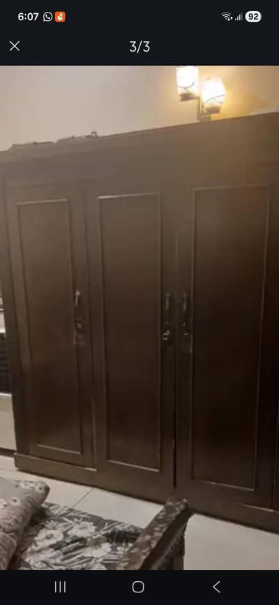 3 door wardrobe