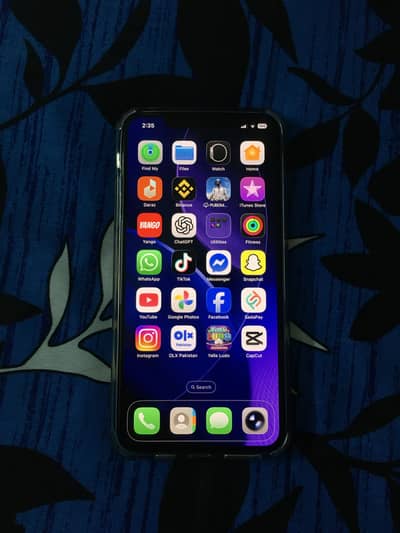 iPhone 11pro max white color non pta read add than msg