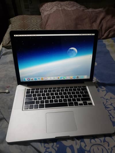 macbook pro 2010