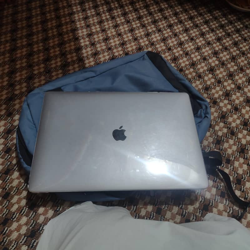 MacBook pro 8