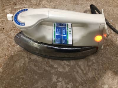 I want to sale my iron. On and working with good condition