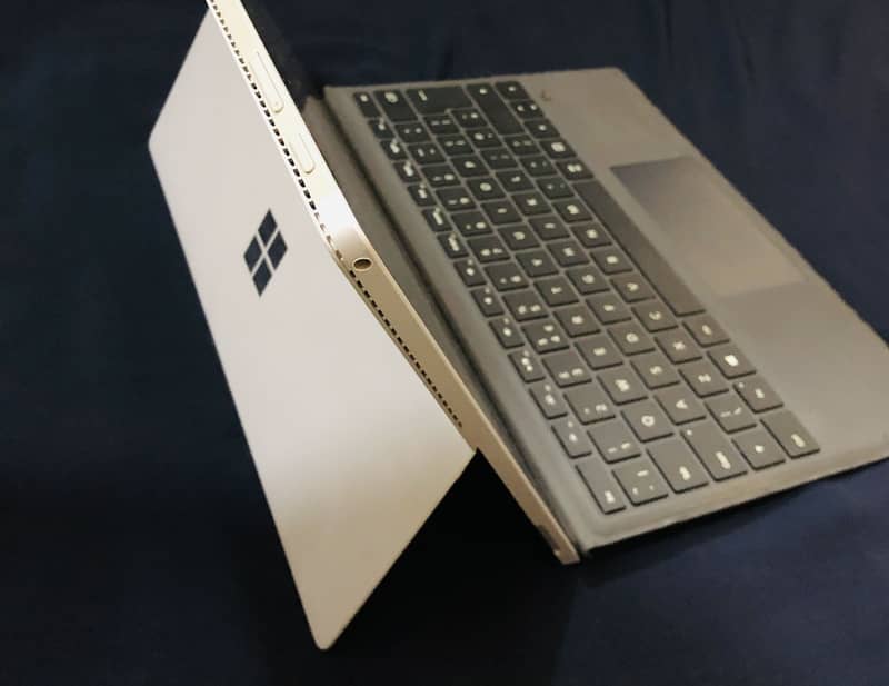 Microsoft Surface Pro 7 5