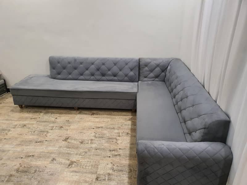 l shaped sof set. . excellent condition 3