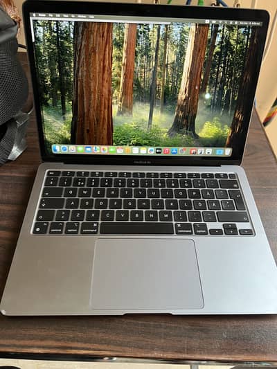 MacBook Apple M1 Chip