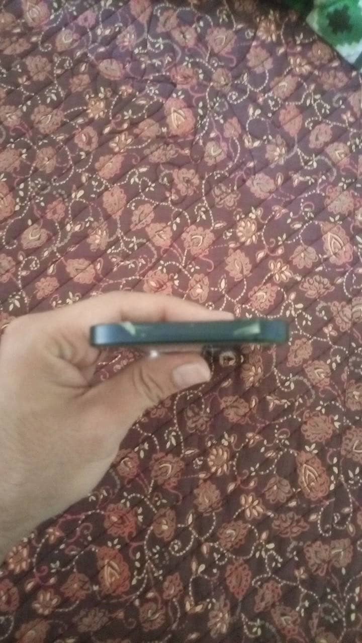Iphone 12 jv 4