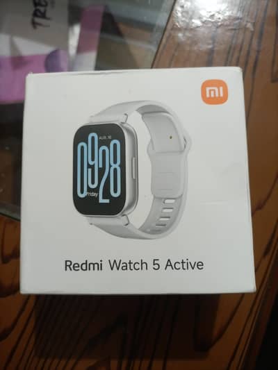 Redmi Watch 5 Active – Excellent Condition – Bluetooth Calling