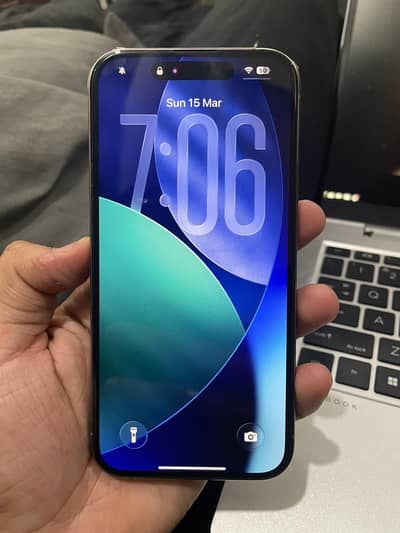 iPhone 15 Pro Natural Titanium 256gb