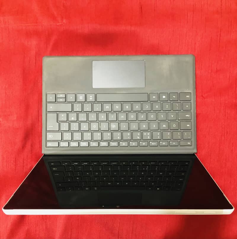 Microsoft Surface Pro 7+ 6