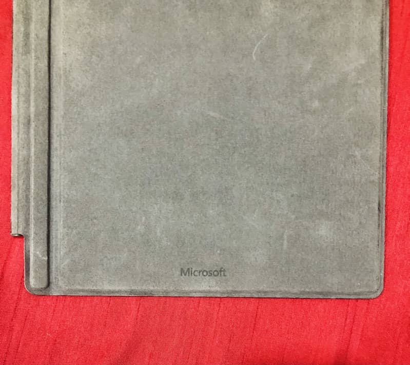 Microsoft Surface Pro 7+ 8